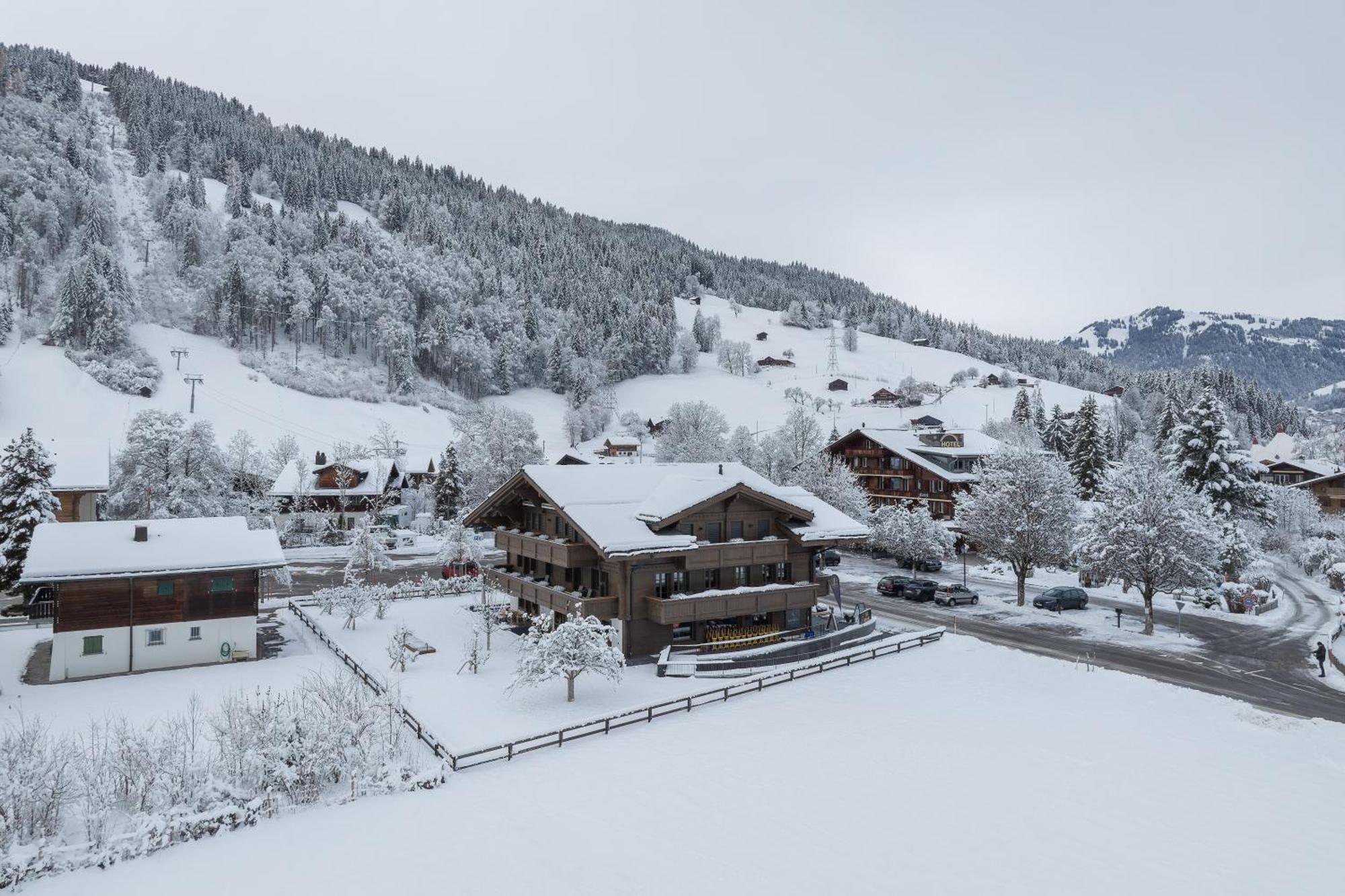Swiss Hotel Apartments - Gstaad Exterior photo